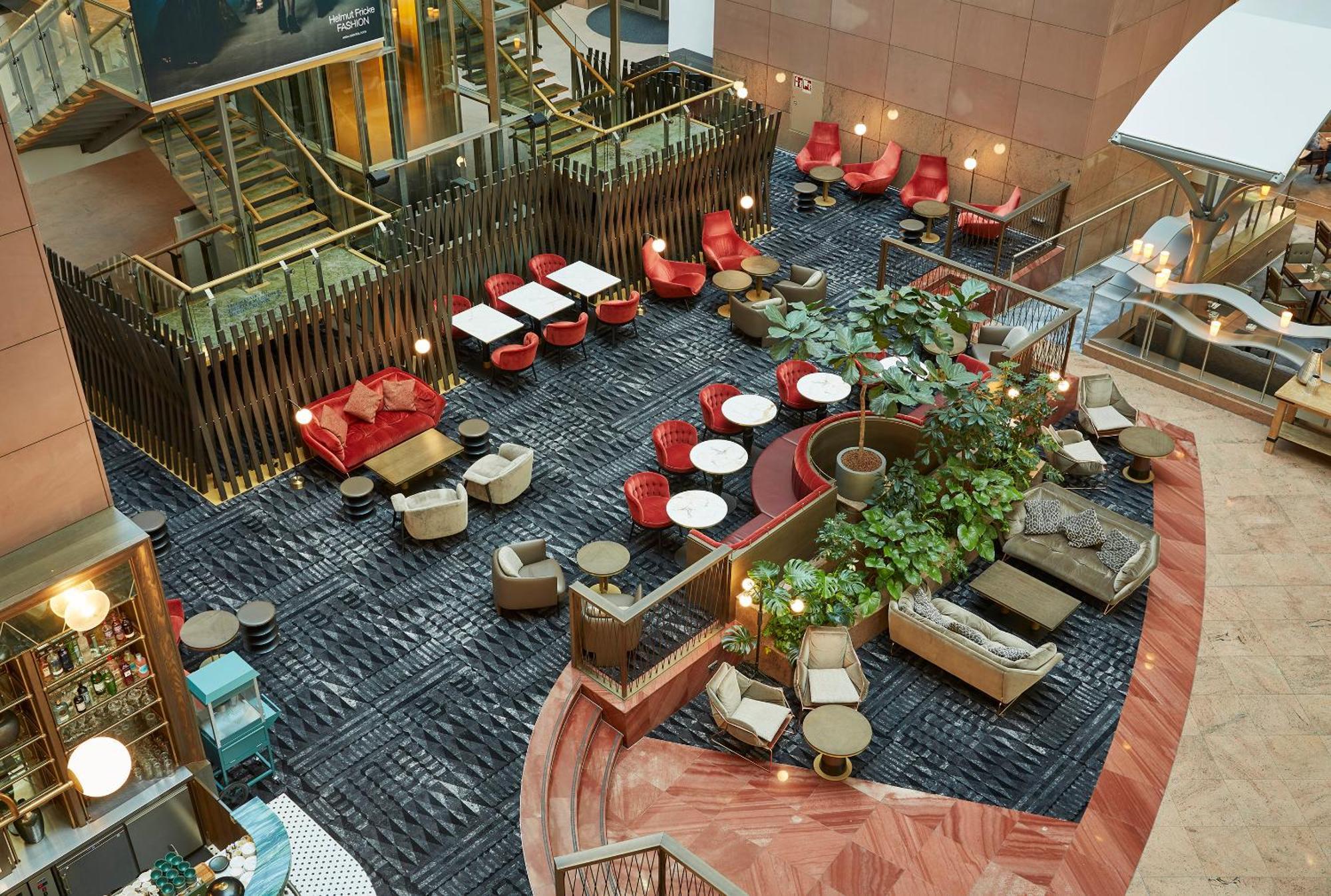 Hilton Frankfurt Centre Hotel 5*